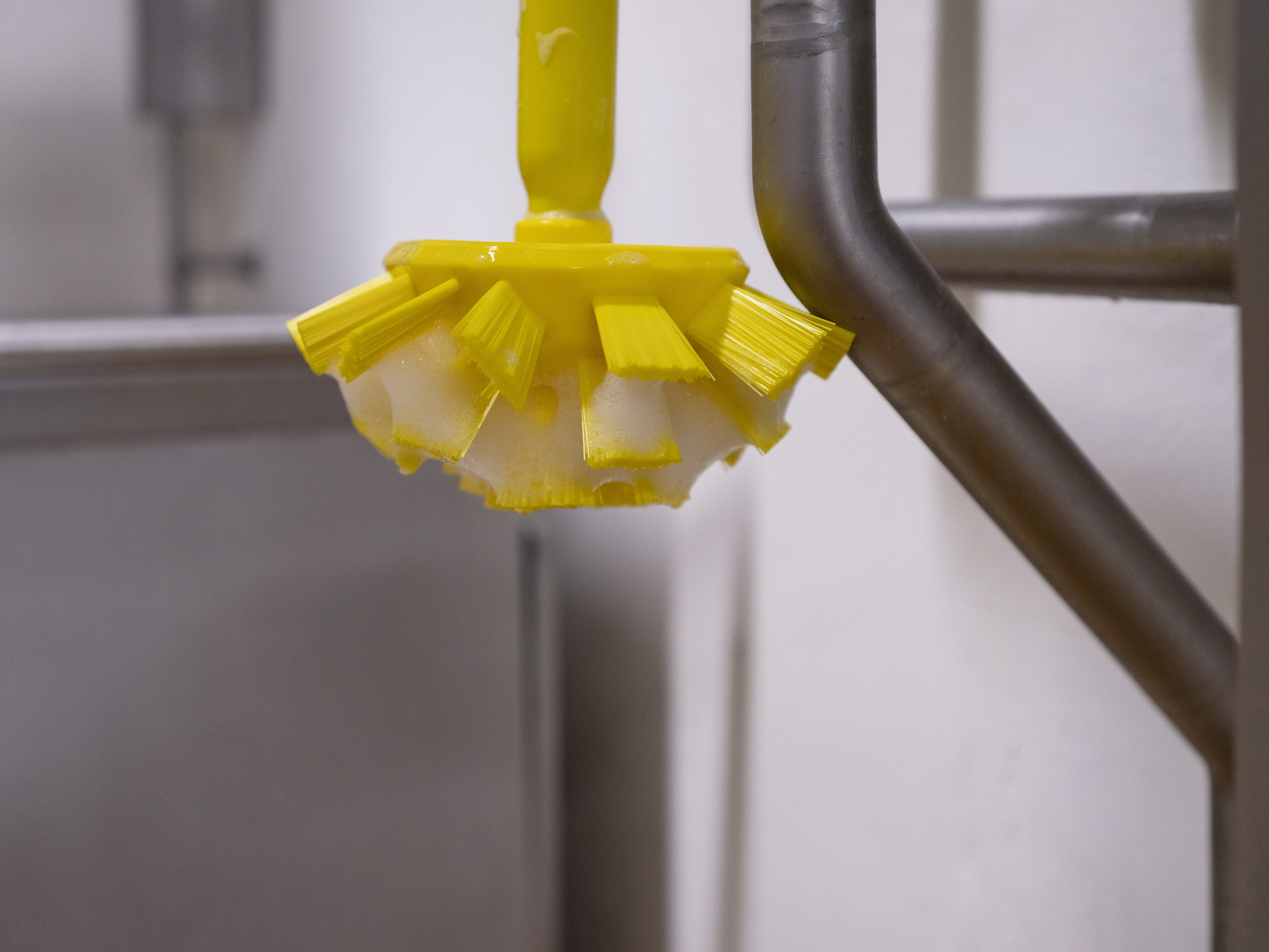 Vikan UST Tank Brush, 190 mm, Hard, Blue