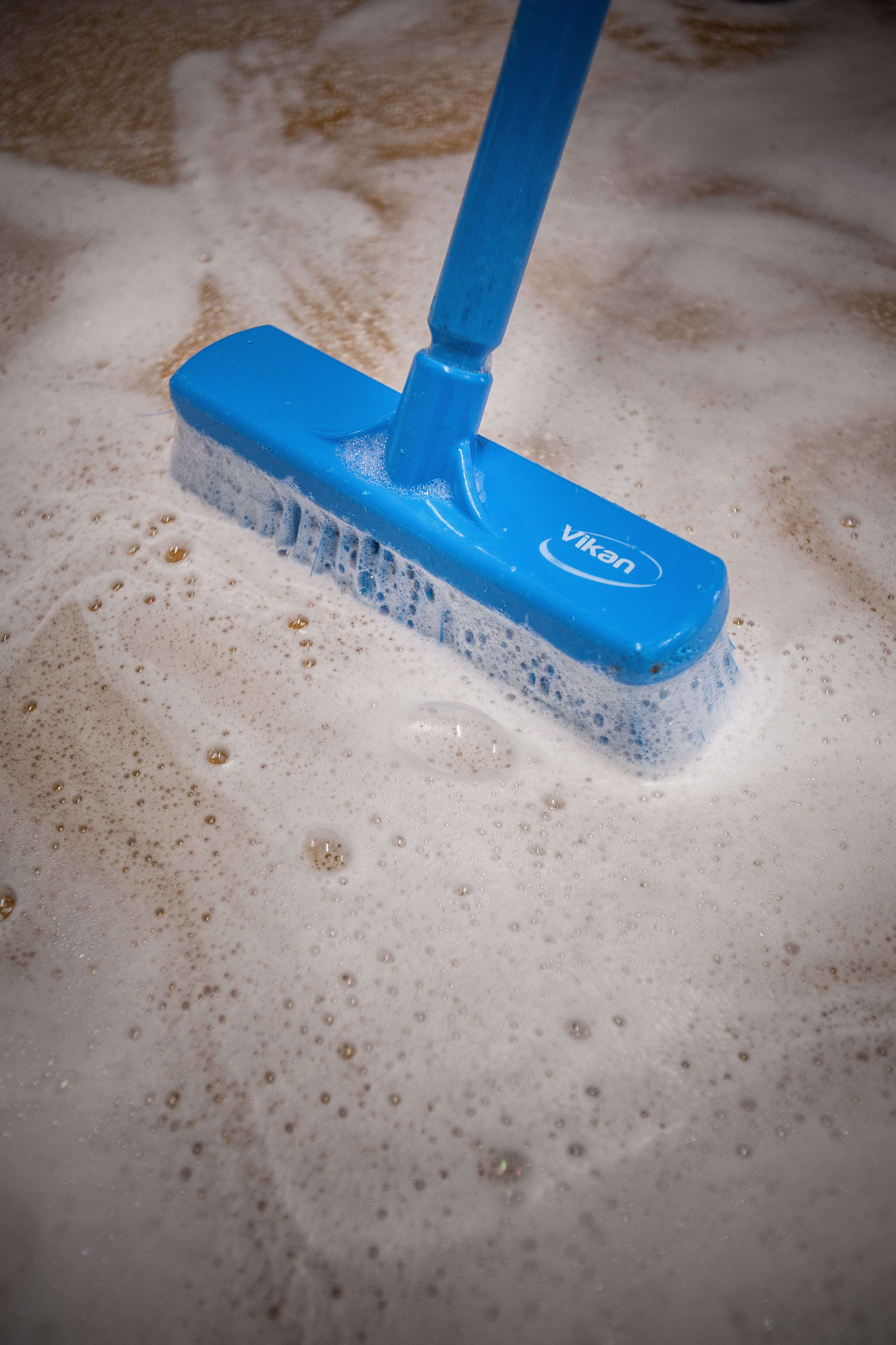 Vikan Wall-/Floor Washing Brush, 305 mm, Hard, Blue