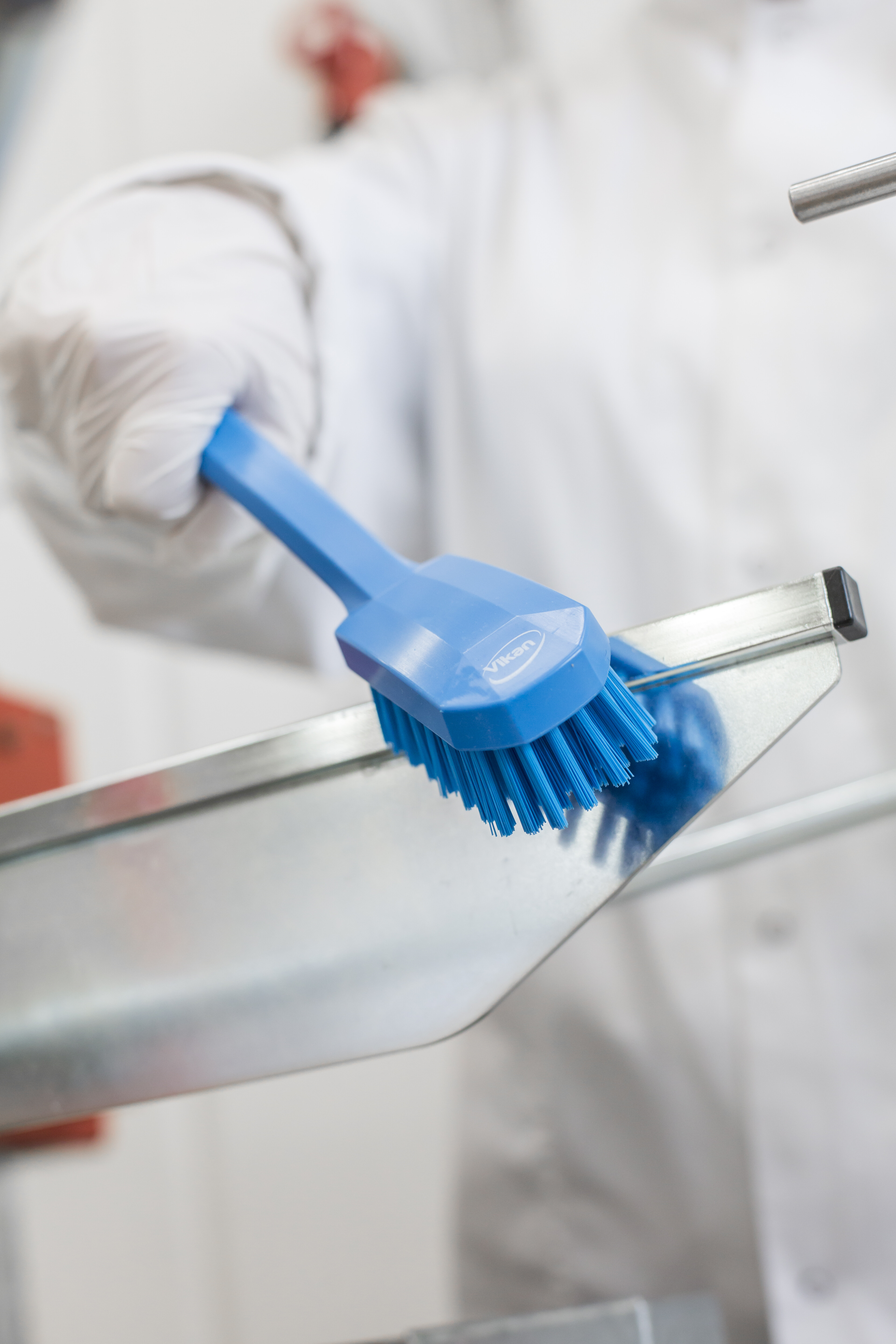 Vikan Utility Brush, 260 mm, Medium, Blue