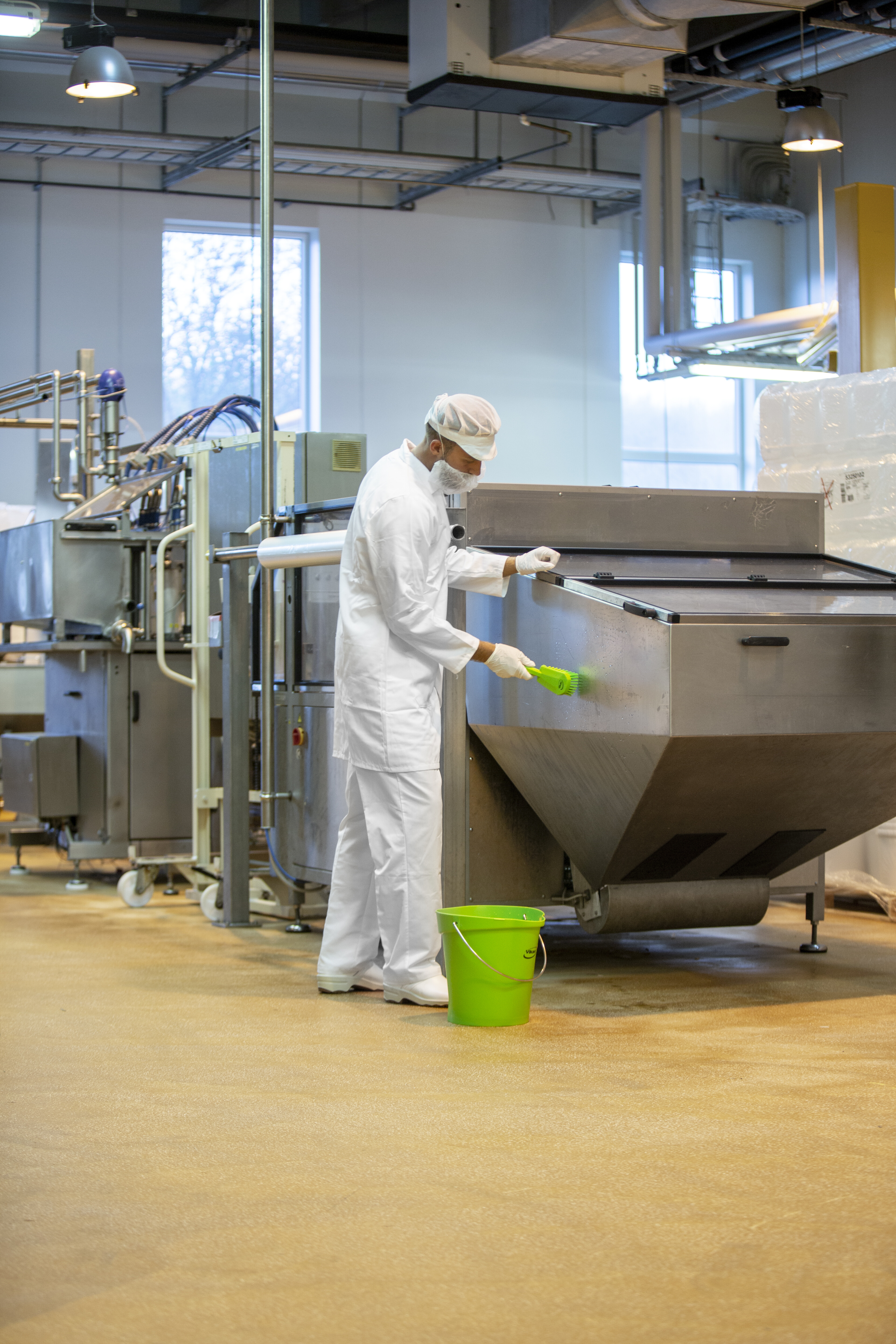 Vikan Washing Brush w/short Handle, 270 mm, Hard, Blue