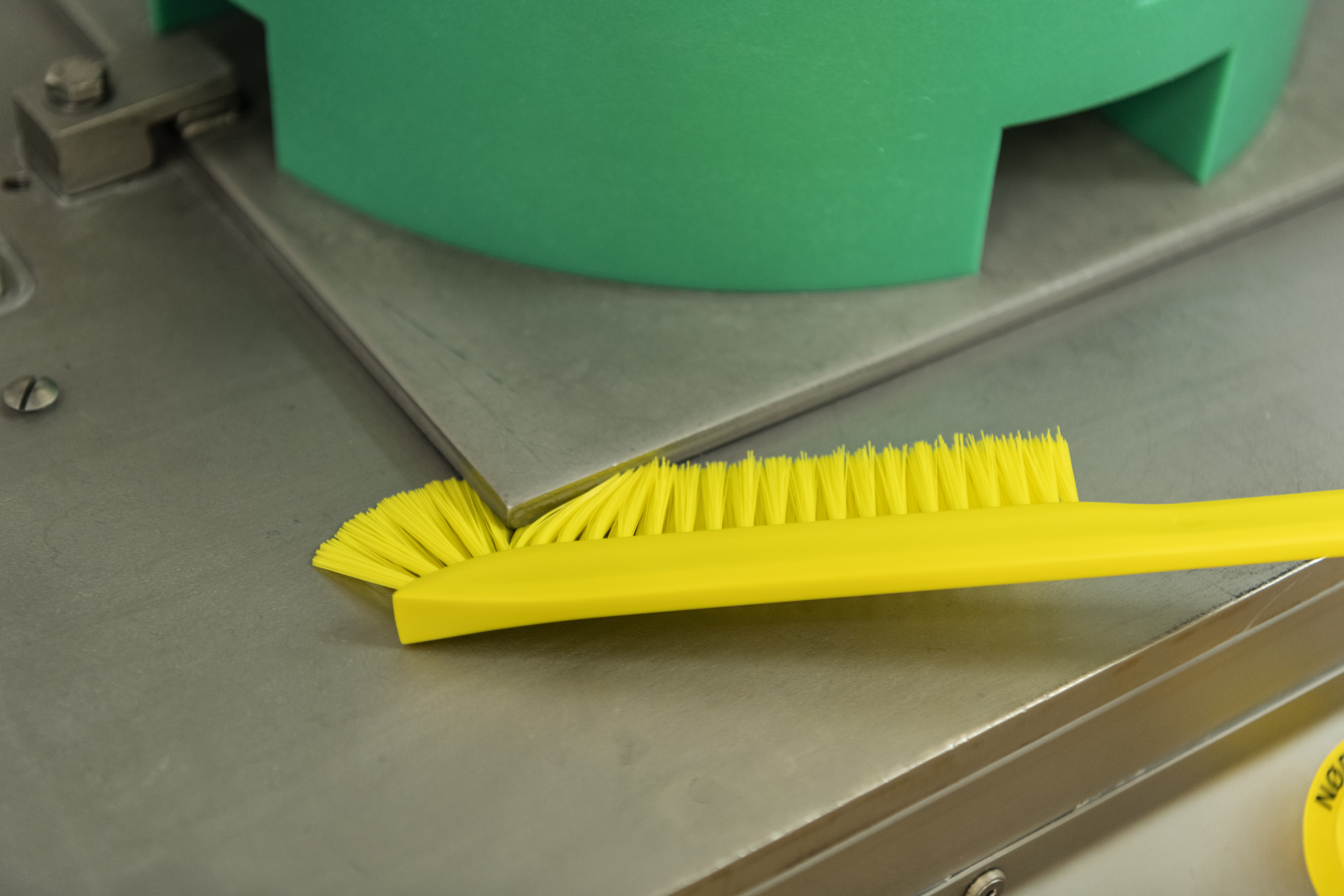 Vikan Ultra-Slim Cleaning Brush with Long Handle, 600 mm, Medium, Blue