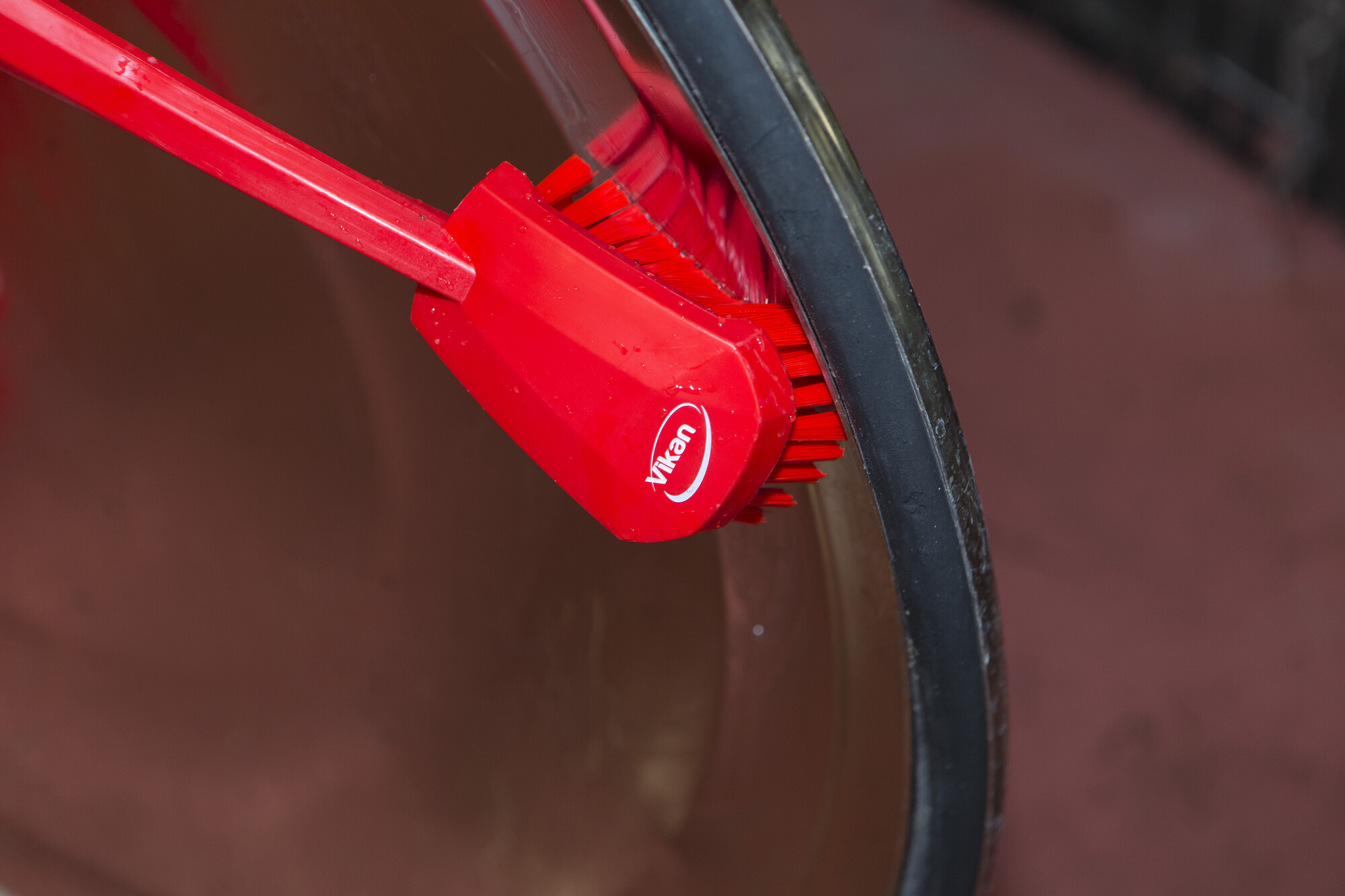 Vikan Washing Brush w/long handle, 415 mm, Hard, Blue