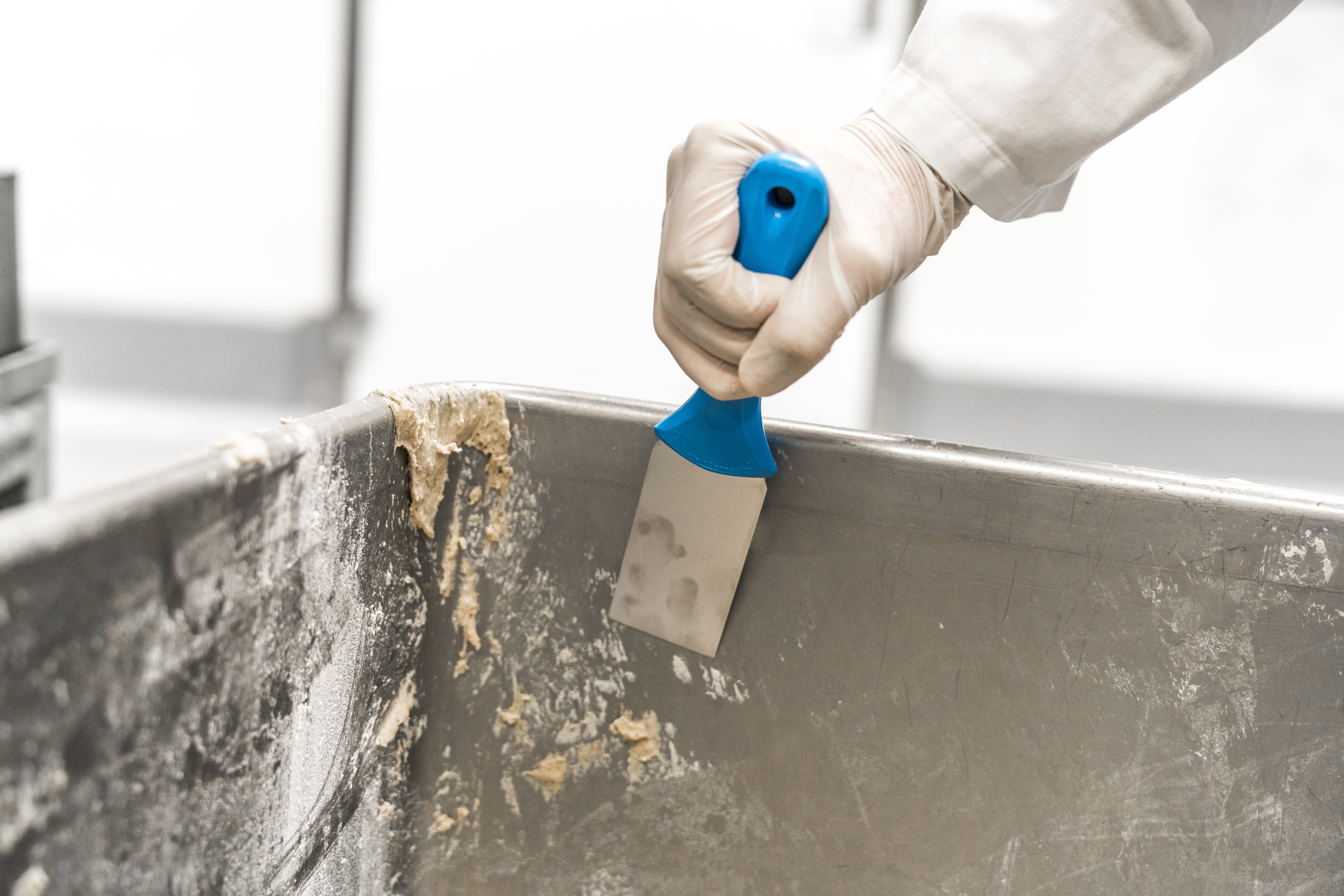 Vikan Stainless Steel Hand Scraper, 50 mm, Blue