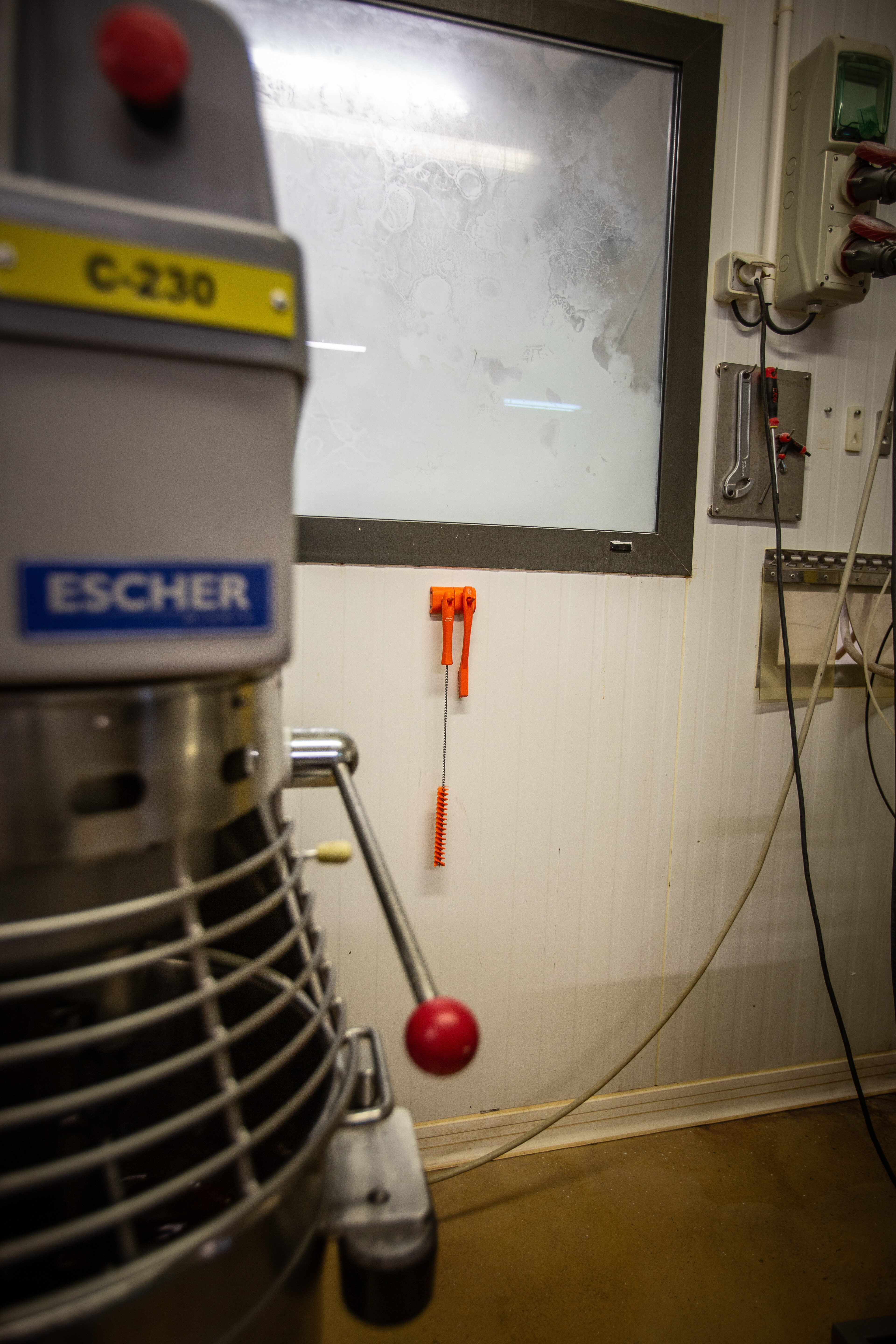 Vikan Detail Brush, 205 mm, Very hard, Blue