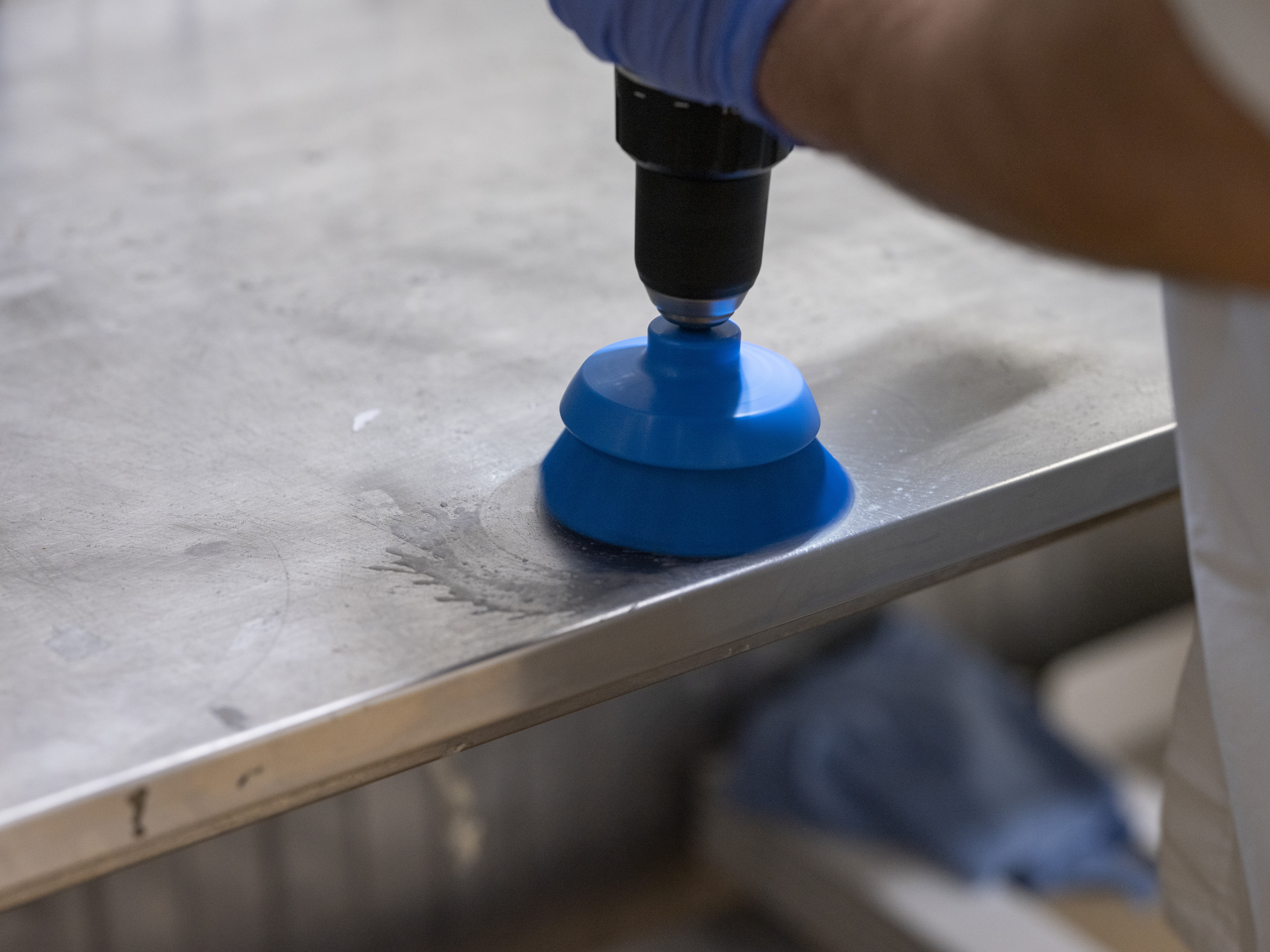 Vikan HyDrive Round Brush, Ø90 mm, Very hard, Blue