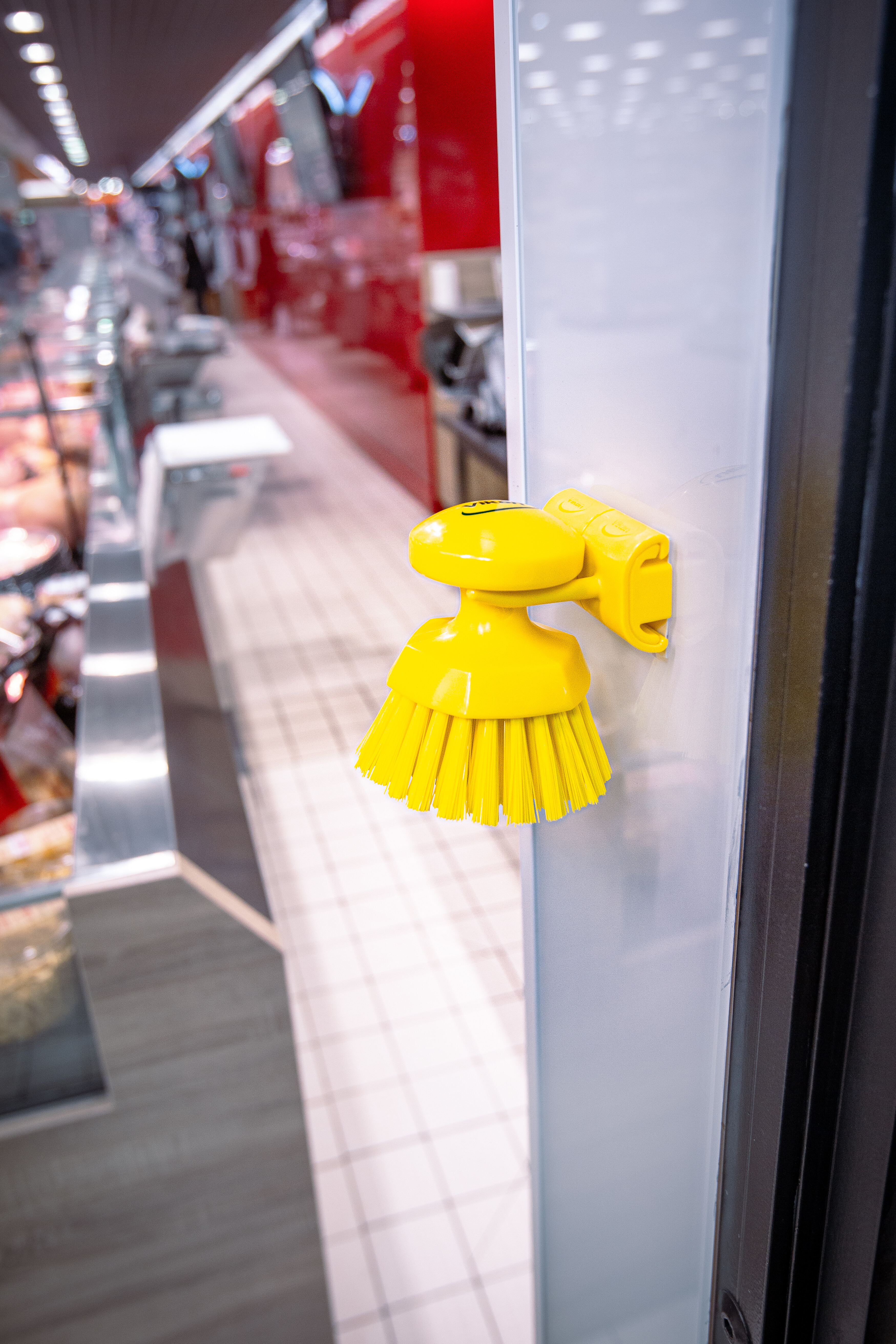 Vikan Round Hand Scrub, 110 mm, Hard, Blue