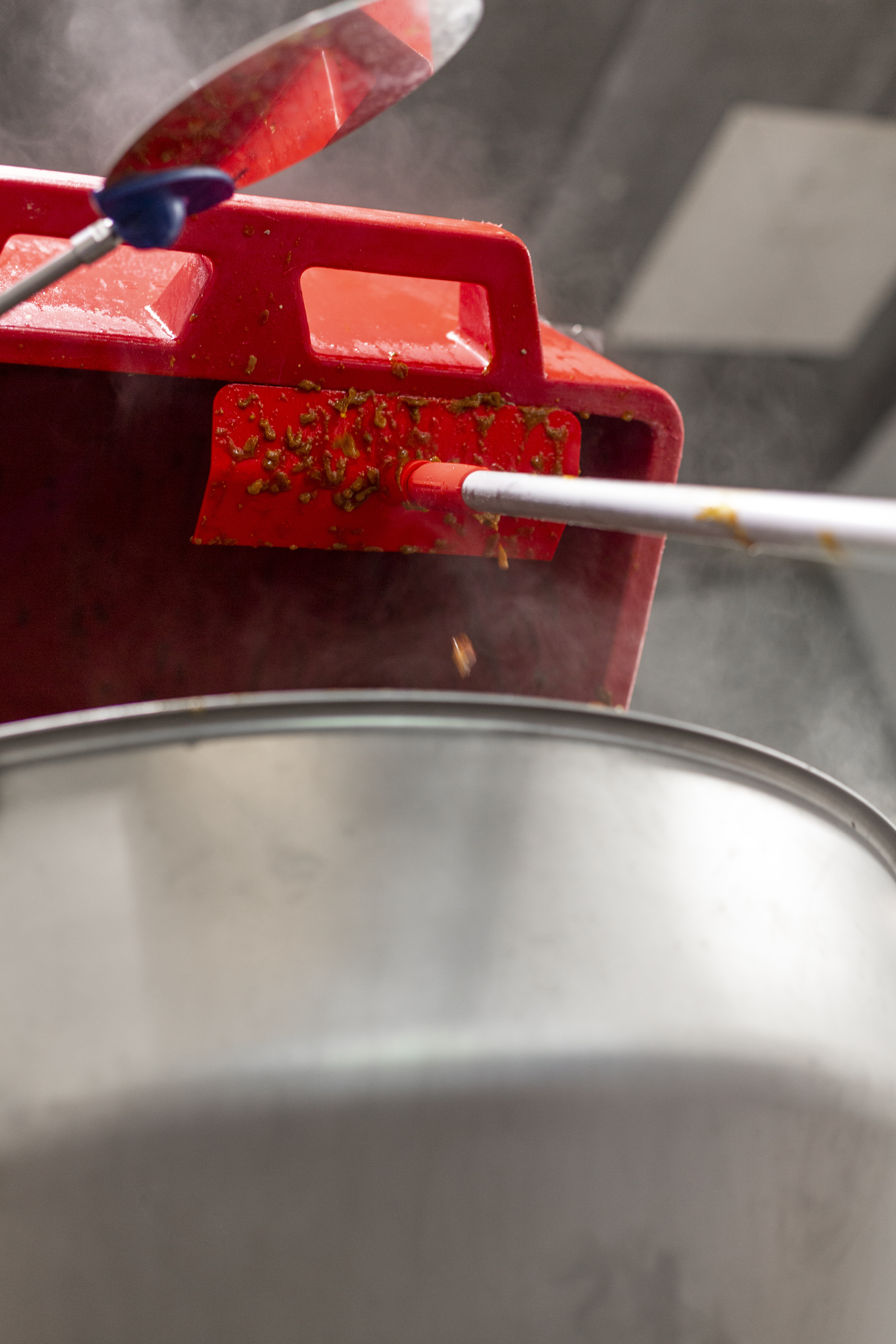 Vikan Push-Pull Hoe, 270 mm, Blue