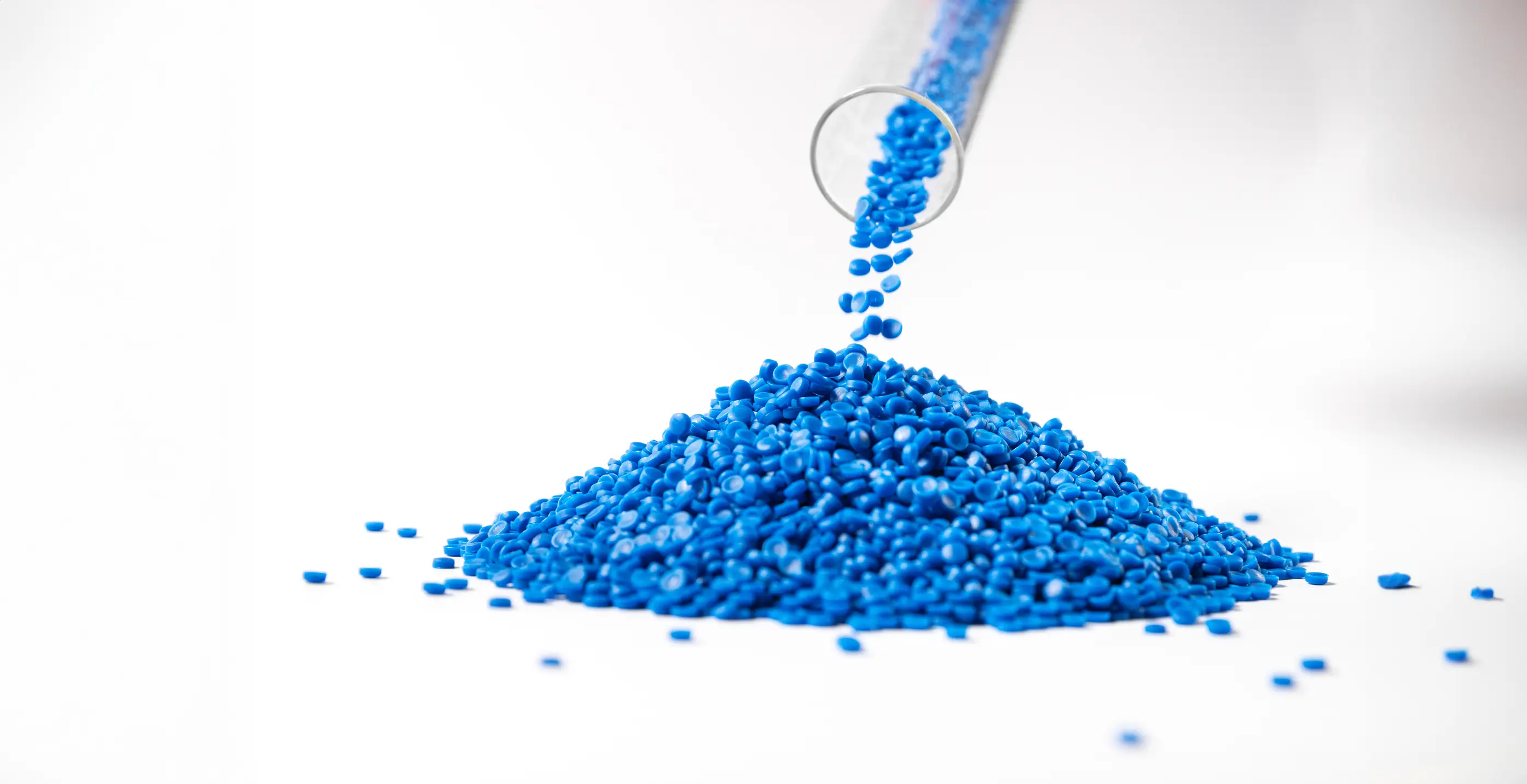 Regenerated plastic granules